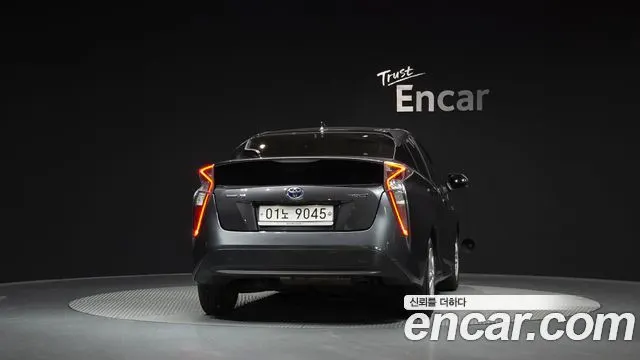 TOYOTA PRIUS 2017 — 115 200 км, серый, Корея — под ключ — фото 4