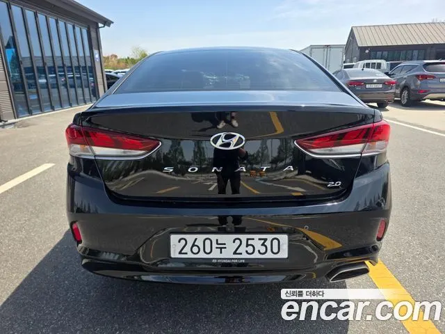 HYUNDAI SONATA 2019 — 124 300 км, чёрный, Корея — под ключ — фото 4