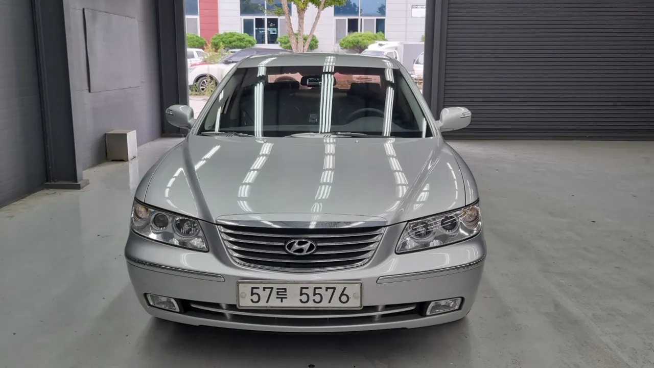 HYUNDAI GRANDEUR NEW LUXURY 2010 — 65 090 км, серебристо-серый, Корея — под ключ — фото 3