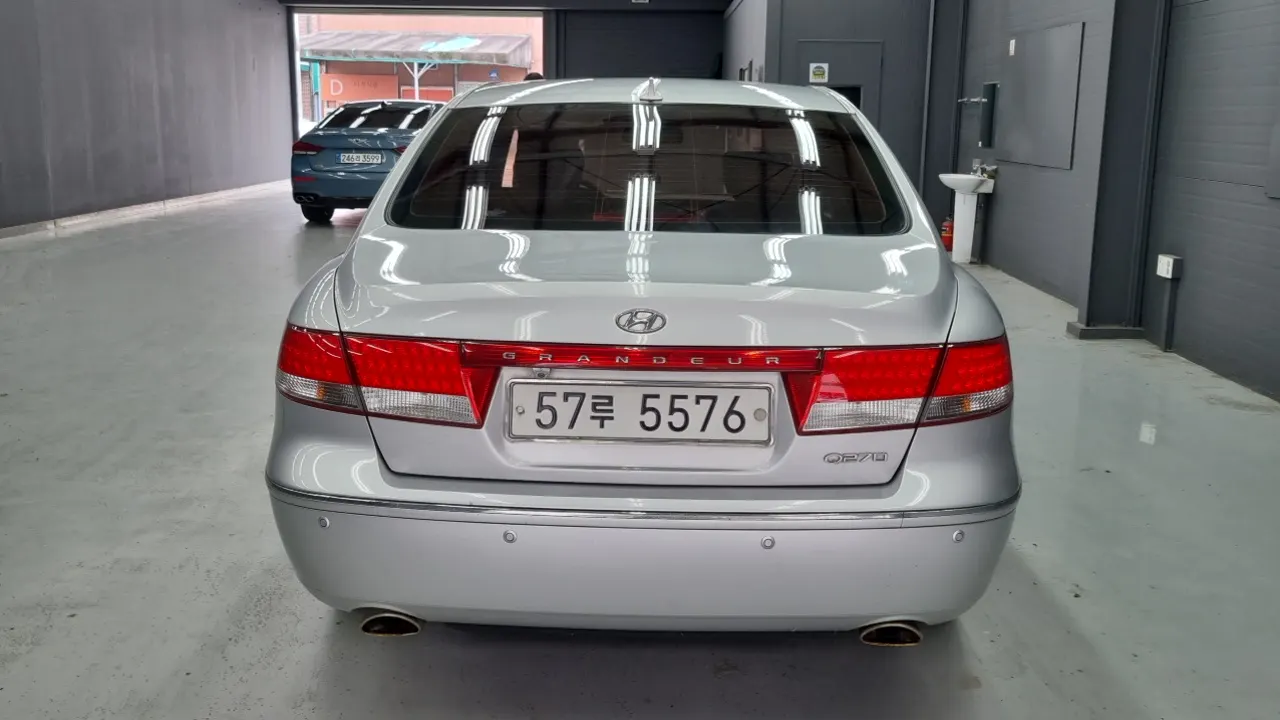 HYUNDAI GRANDEUR NEW LUXURY 2010 — 65 090 км, серебристо-серый, Корея — под ключ — фото 4