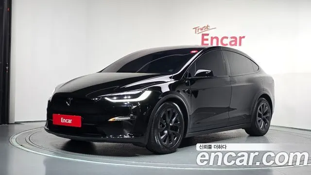 TESLA MODEL X 2024