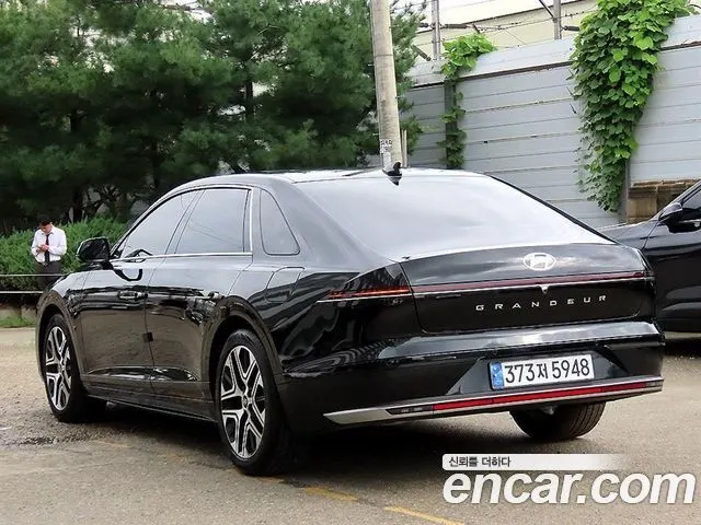 HYUNDAI GRANDEUR 2023 — 25 751 км, чёрный, Корея — под ключ — фото 2
