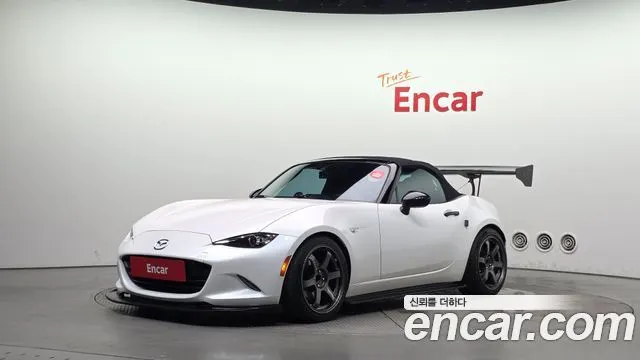 MAZDA MX-5 MIATA 2019 — 28 790 км, белый, Корея — под ключ — фото 1