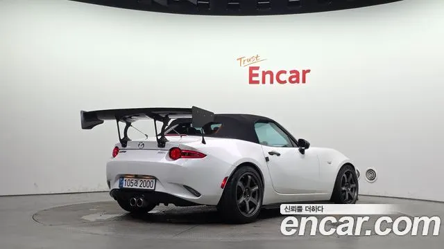 MAZDA MX-5 MIATA 2019 — 28 790 км, белый, Корея — под ключ — фото 2