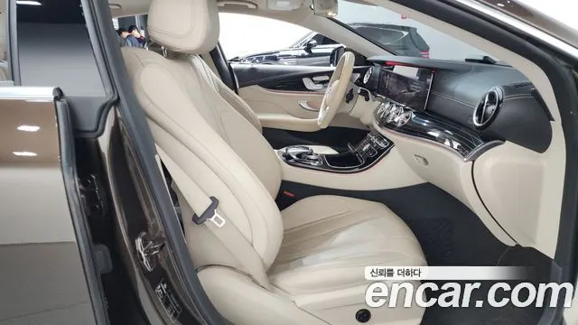 MERCEDES-BENZ CLS-CLASS C257 2019 — 144 715 км, коричневый, Корея — под ключ — фото 11