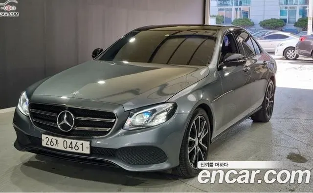 MERCEDES-BENZ E-CLASS W212 2017