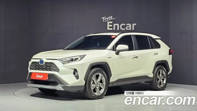 TOYOTA RAV4 — из Кореи под ключ