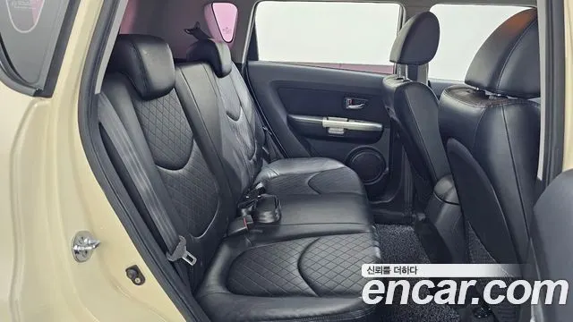 KIA SOUL 2012 — 87 891 км, белый-перламутр, Корея — под ключ — фото 12