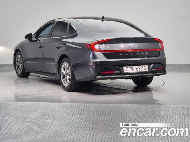 HYUNDAI SONATA 2020 — 79 577 км, серебристо-серый, Корея — под ключ — фото 6