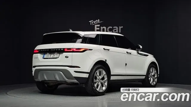 LAND ROVER RANGE ROVER EVOQUE 2023 — 37 989 км, белый, Корея — под ключ — фото 2