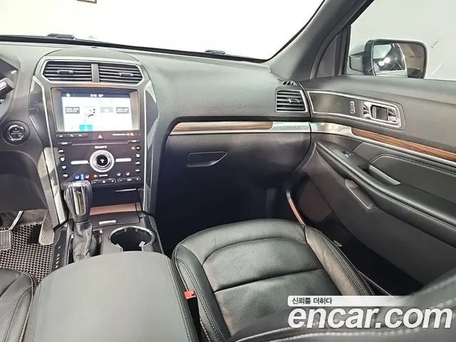 FORD EXPLORER 2019 — 112 937 км, белый, Корея — под ключ — фото 10