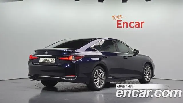 LEXUS ES300H — из Кореи под ключ