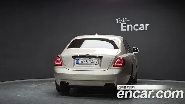 ROLLS-ROYCE GHOST 2023 — 6 095 км, светло-золотистый, Корея — под ключ — фото 4