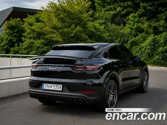PORSCHE CAYENNE 2021 — 22 240 км, чёрный, Корея — под ключ — фото 4
