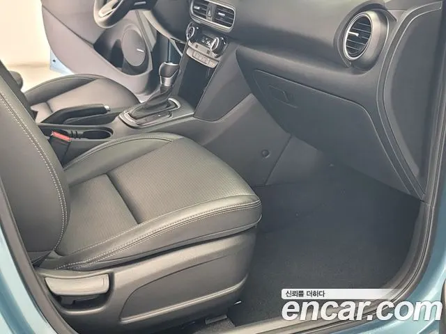 HYUNDAI KONA 2019 — 42 000 км, синий, Корея — под ключ — фото 9