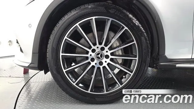 MERCEDES-BENZ GLC-CLASS X253 2018 — 69 713 км, серебристый, Корея — под ключ — фото 5