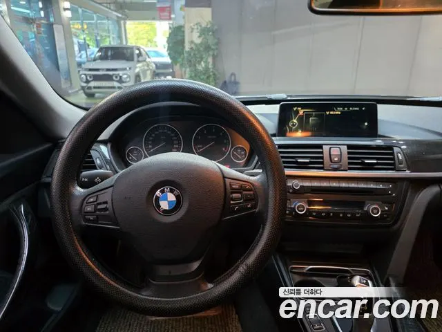 BMW 3 SERIES GT 2016 — 131 991 км, чёрный, Корея — под ключ — фото 10