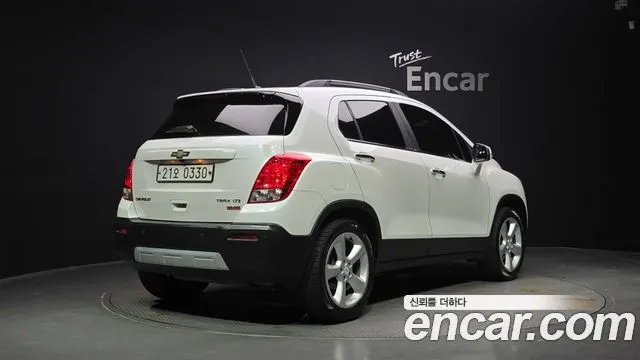 CHEVROLET TRAX 2016 — 99 240 км, белый, Корея — под ключ — фото 2