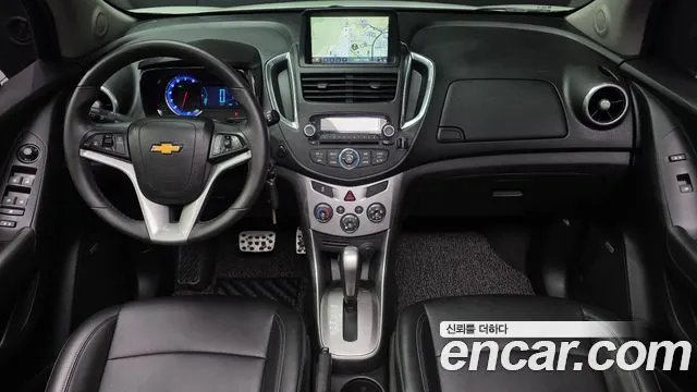 CHEVROLET TRAX 2016 — 99 240 км, белый, Корея — под ключ — фото 7