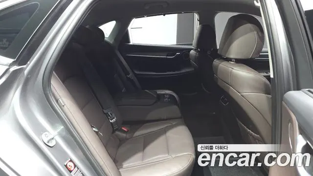HYUNDAI GRANDEUR HYBRID 2018 — 42 865 км, серебристо-серый, Корея — под ключ — фото 12