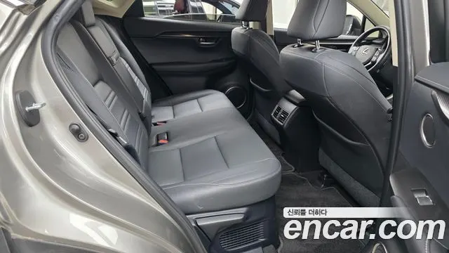 LEXUS NX300H 2020 — 48 384 км, светло-золотистый, Корея — под ключ — фото 11