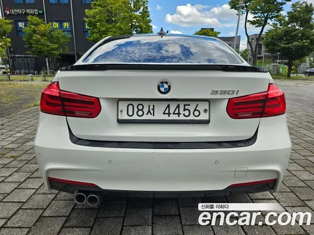 BMW 3 SERIES 2017 — 161 120 км, белый, Корея — под ключ — фото 7