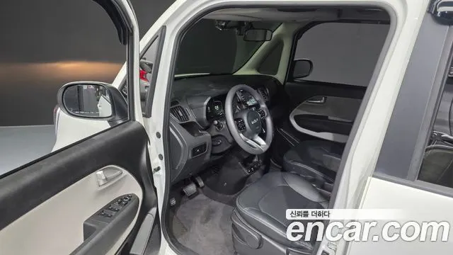 KIA KIA RAY 2023 — 26 003 км, белый, Корея — под ключ — фото 10