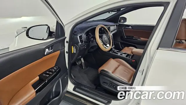 KIA SPORTAGE THE BOLD 2019 — 138 666 км, белый, Корея — под ключ — фото 10