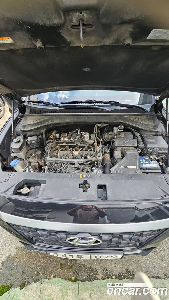 HYUNDAI SANTA FE 2019 — 374 600 км, чёрный, Корея — под ключ — фото 6