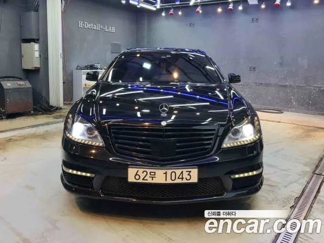 MERCEDES-BENZ S-CLASS W221 2010 — 131 000 км, чёрный, Корея — под ключ — фото 1