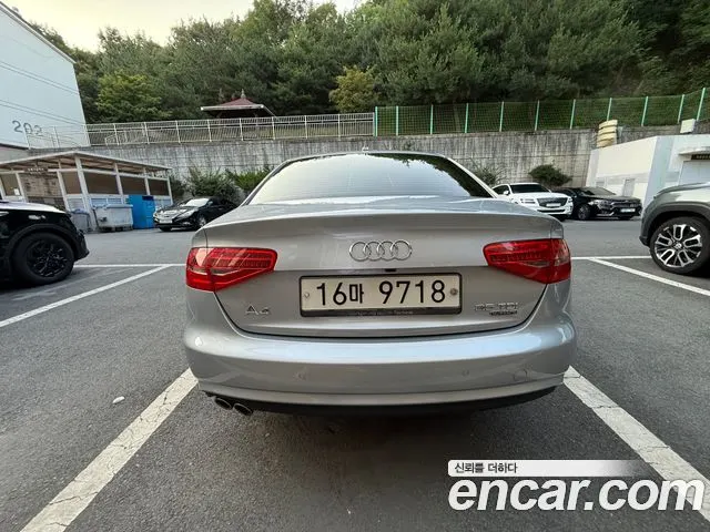 AUDI A4 2015 — 53 000 км, серебристо-серый, Корея — под ключ — фото 2