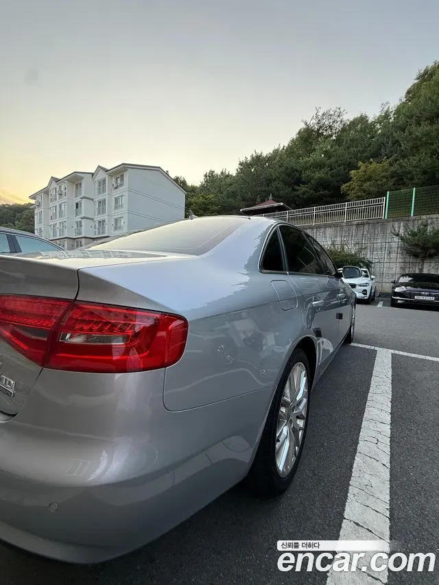 AUDI A4 2015 — 53 000 км, серебристо-серый, Корея — под ключ — фото 4