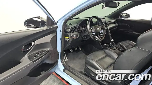HYUNDAI VELOSTER 2019 — 79 326 км, голубой, Корея — под ключ — фото 10