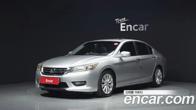 HONDA ACCORD 2014 — 178 236 км, серебристый, Корея — под ключ — фото 11
