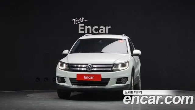 VOLKSWAGEN TIGUAN 2015 — 184 478 км, белый, Корея — под ключ — фото 3