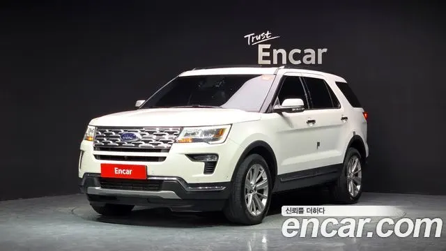 FORD EXPLORER 2019 — 49 748 км, белый, Корея — под ключ — фото 1