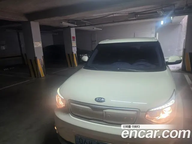 KIA SOUL 2018 — 50 600 км, белый-перламутр, Корея — под ключ — фото 12