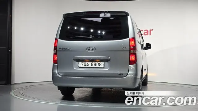 HYUNDAI GRAND STAREX 2014 — 146 175 км, серебристо-серый, Корея — под ключ — фото 4
