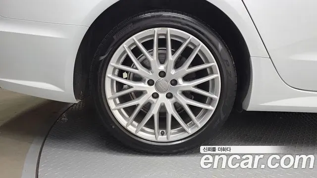 AUDI A6 2018 — 85 372 км, белый, Корея — под ключ — фото 5