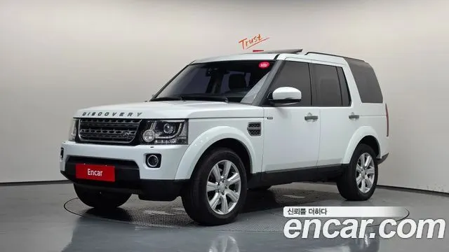 LAND ROVER DISCOVERY 4 2016 — 132 324 км, белый, Корея — под ключ — фото 1