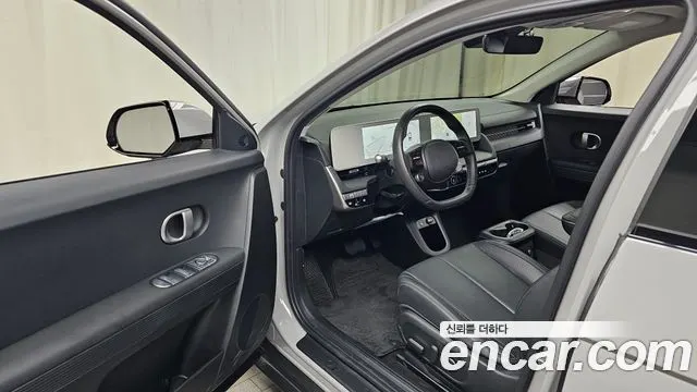 HYUNDAI IONIQ 5 2024 — 41 214 км, серебристо-серый, Корея — под ключ — фото 10