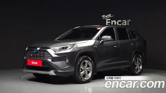TOYOTA RAV4 — из Кореи под ключ