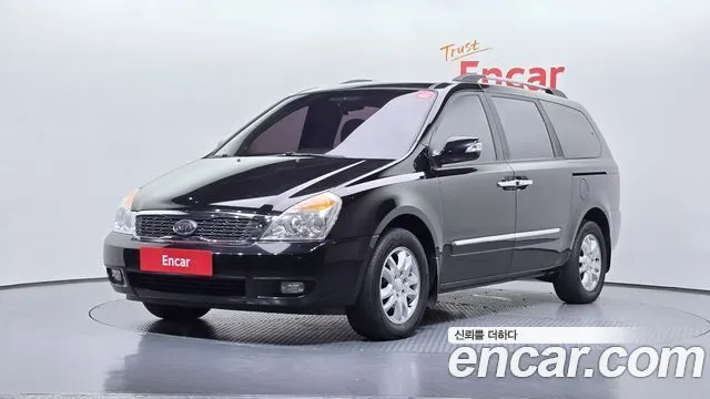 KIA CARNIVAL R 2012