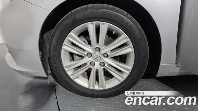 LEXUS ES350 2014 — 140 371 км, серебристо-серый, Корея — под ключ — фото 5
