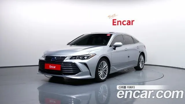 TOYOTA AVALON 2019 — 149 830 км, серебристый, Корея — под ключ — фото 1