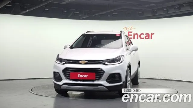 CHEVROLET TRAX 2019 — 120 339 км, белый, Корея — под ключ — фото 3