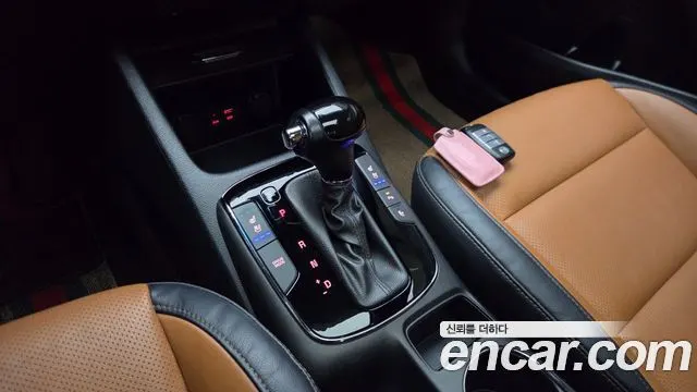 KIA K3 2018 — 110 640 км, белый-перламутр, Корея — под ключ — фото 12
