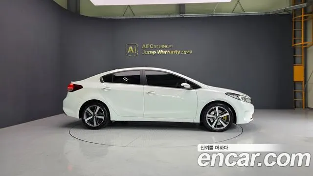KIA K3 2018 — 110 640 км, белый-перламутр, Корея — под ключ — фото 5
