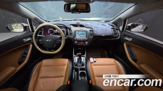 KIA K3 2018 — 110 640 км, белый-перламутр, Корея — под ключ — фото 9