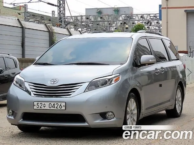 TOYOTA SIENNA — из Кореи под ключ